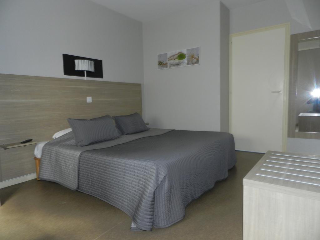 Hotel Le Cerizay Eksteriør bilde